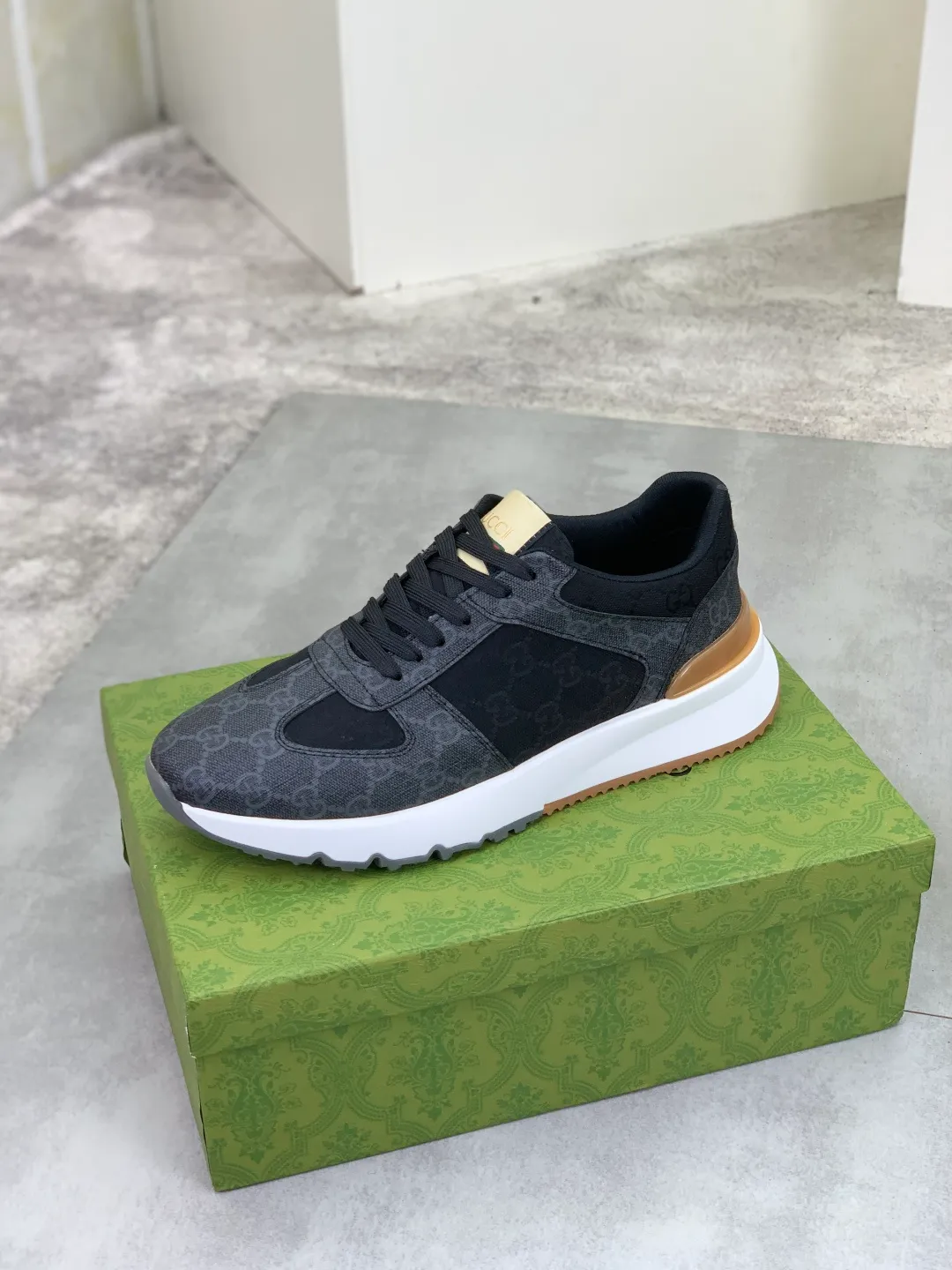 Men's shoes 💰P440💰[New model]🆘 The latest model from Gucci GUCCI official website🎁Classic casual and fashionable men's shoes👟Best model💥The version is simple and elegant, exclusive for trendy men. Unique official website latest brand elements👑Gucci original decoration, fashionable and generous, original soft calfskin fabric➕Comfortable soft first-layer pigskin lining ✅The official website specifies the wear-resistant casual outsole, the classic model is taken in real life🎬Color: 3️⃣colors available😍Number: 38-44